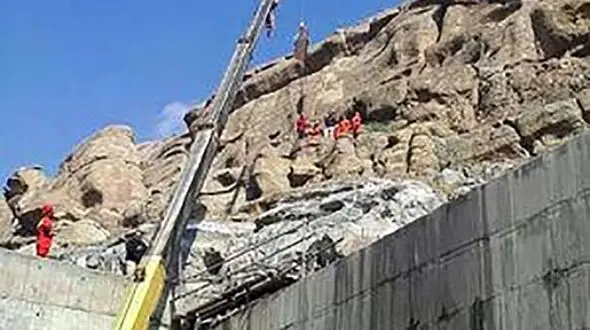 سقوط کارگر جوان در میبد