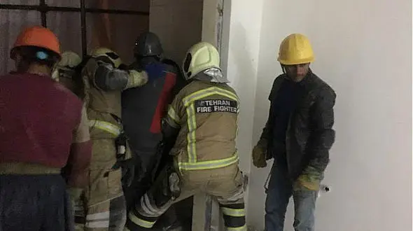 مهار داربست ساختمان 6 طبقه در حال ساخت در بلوار کاوه +عکس