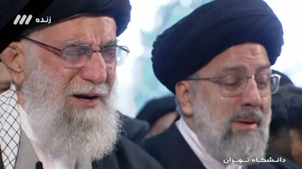 فیلم و عکس / اشک های مقام معظم رهبری بر پیکر سردار شهید سلیمانی 