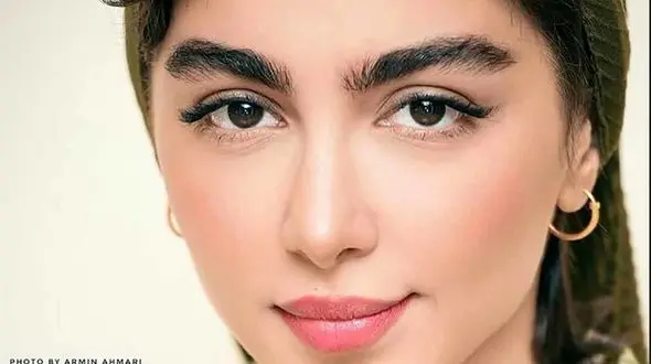 عکس / زیبایی استایل  سونیا حسینی، نیکای پایتخت در برابر عکاسان  / سبک بوهو با گوشواره های سرخپوستی