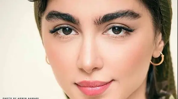 عکس / زیبایی استایل  سونیا حسینی، نیکای پایتخت در برابر عکاسان  / سبک بوهو با گوشواره های سرخپوستی