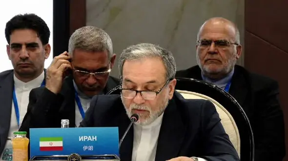 هشدار عراقچی در نشست شانگهای/ امنیت خلیج فارس با همکاری منطقه‌ای تأمین می‌شود نه مداخله خارجی