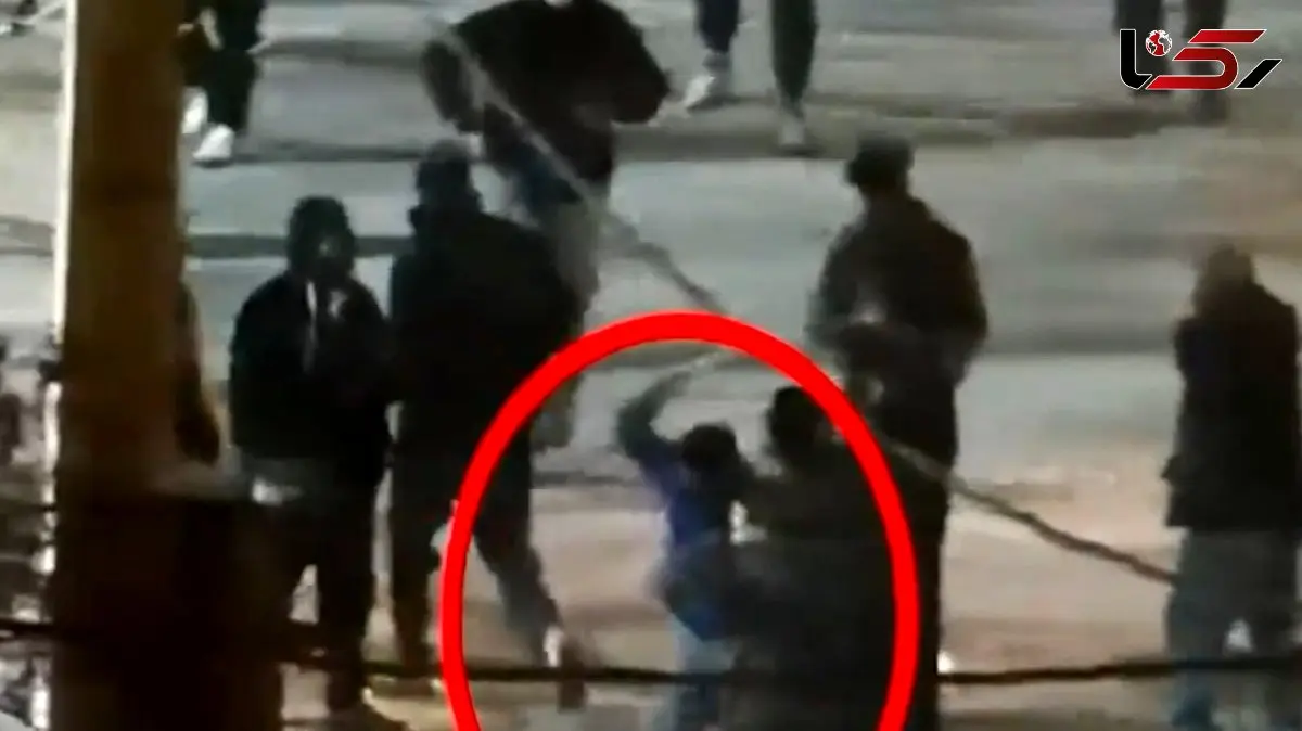 فیلم لحظه شهادت مدافع امنیت و اعترافات قاتل بعد بازداشت / چاقو را زدم به گلویش 