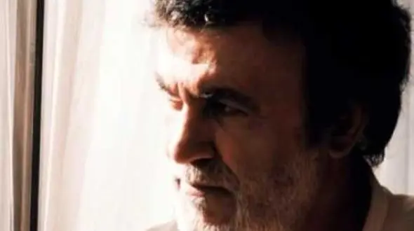 دانلود آواز باشکوه زنده یاد حبیب  / آهنگ  نگفتم