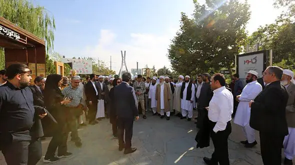 بازدید مهمانان کنفرانس بین‌المللی وحدت اسلامی از این مناطق تهران