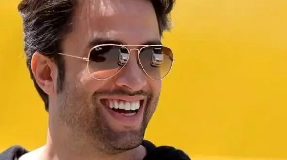 عکس دیده نشده از خواهر زن هندی بنیامین بهادری/ خواهران زیبا در تعطیلات تابستانی