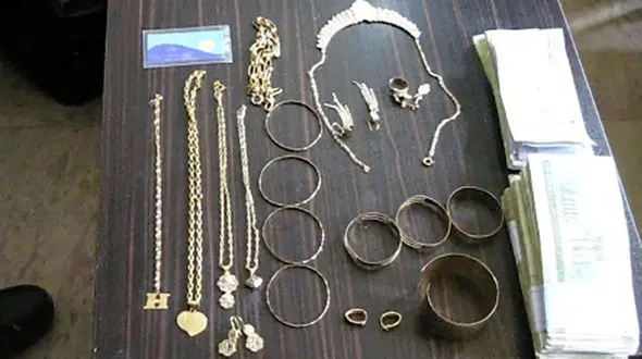 کشف اموال میلیونی در پی تصادف در اردبیل / واکنش پلیس جالب بود + عکس 