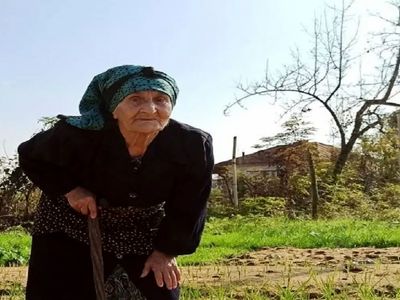 آواز جگرسوز و باشکوه ننه گیلانی تو تلویزیون / جوری سینه سوز خوند از غمش قلبت فریزر میشه