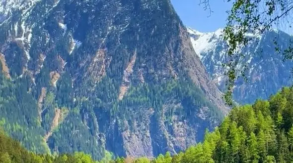 آرامش طبیعت از دل دریاچه تا قطره‌ های باران 