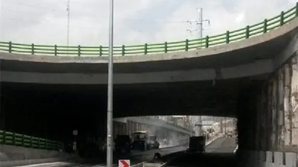 خودکشی دختر ۲۴ساله در سقوط از زیرگذر گچساران