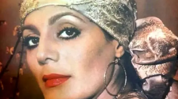 عکس؛ سفر در زمان؛ «رامش (آذر محبی) در کنار خواهرزاده اش»؛ دهه 50 / چه شباهتی!