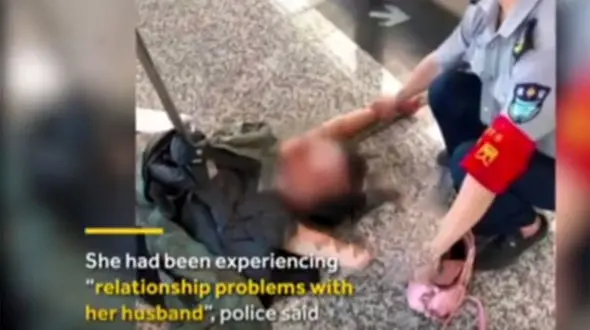 فیلم واقعی و تکاندهنده از دخترانی که زامبی شده‌اند /  آنها چه کشیده اند !