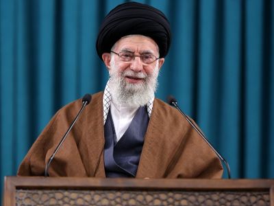 فیلم / پربازدید شدن نظر رهبر انقلاب درباره فردوسی بعد از توهین زینب موسوی به این شاعر بزرگ 