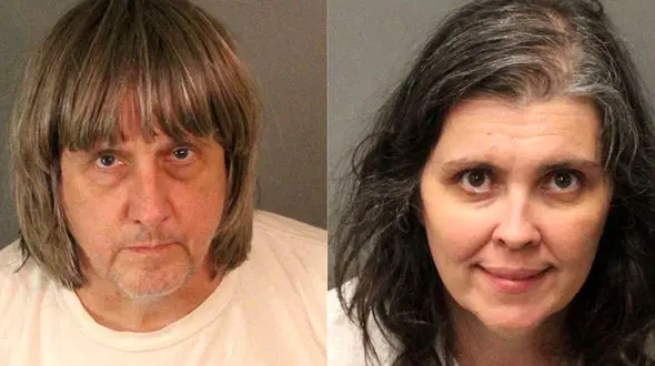 اقدام پلید مادر و پدر سنگدل آمریکایی با 13 فرزند خود / حبس ابد برای صاحبان خانه وحشت+عکس