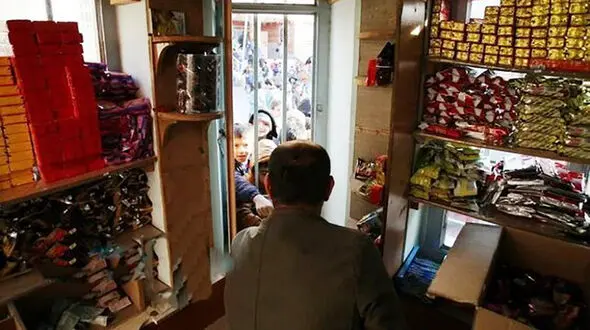 از ۹ اسفند و با آغاز جنگ؛ بوفه داران مدارس بیکار شدند / معیشت فعالان خرد اقتصادی در بحران