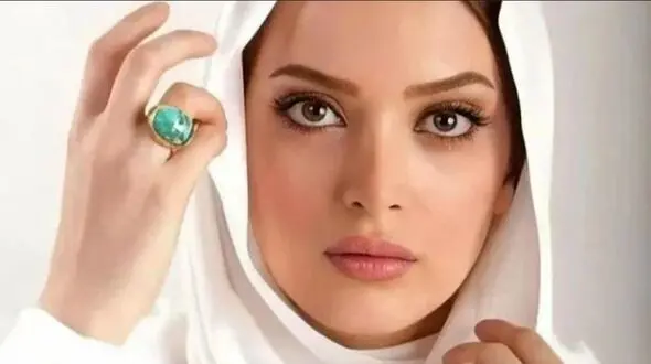 لباس شب توری بهنوش طباطبایی در عروسی ! + عکس بعیدی که نباید منتشر می کرد !
