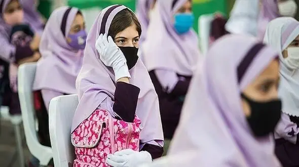 فردا، مدارس با دو ساعت تأخیر باز می‌شوند
