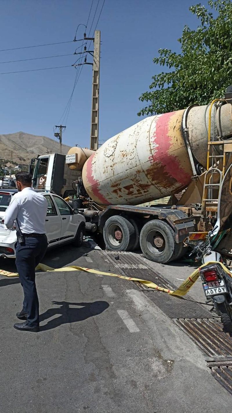 تصادف زنجیره ای