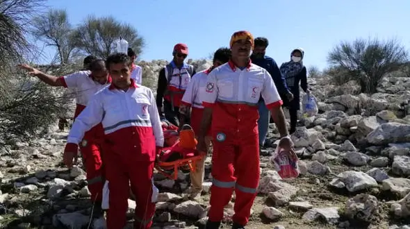 لحظه به لحظه با نجات جان یک دامدار در کوه‌های جم