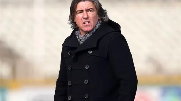 رفتار سرمربی نرمال نبود!