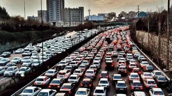 تبدیل شدن تهران به پارکینگ! / نمره مدیریت ترافیک صفر 