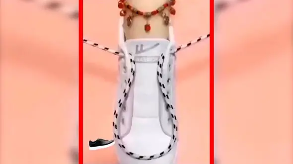 فیلم ترفند ساده بستن بند کفش برای صرفه‌جویی در زمان