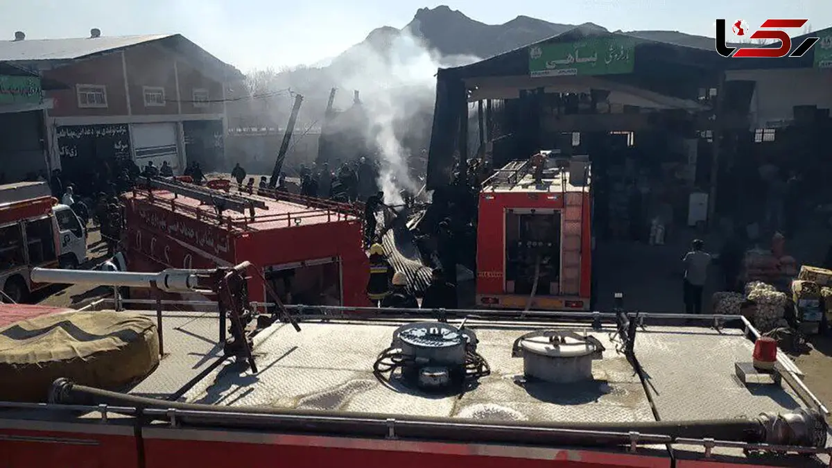 فیلم /  شاهد عینی  سقوط هلیکوپتر ارتش : خلبان خیلی شجاع بود / اگر وسط تره بار سقوط میکرد خیلی ها می مردند