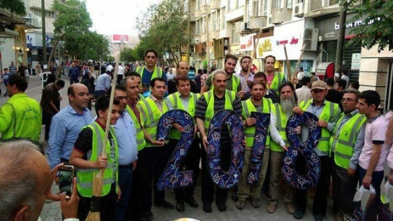 جارو کردن خیابانی