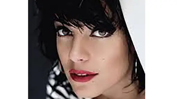 نقشه پلید مدیر اجرایی برای لی لی معروف در اتاق هتل + عکس