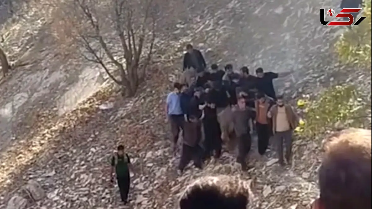 فیلم کشف جسد جوان مفقودی در دره‌ای صدمتری کهگیلویه / ماجرا بوی مرگ مشکوک می‌دهد!