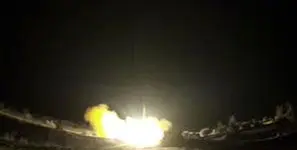 فیلم آتش سوزی پایگاه ویکتوریای آمریکا پس از حمله پهپادی