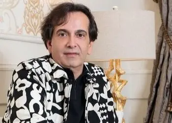 عکس ها / نگاهی به چیدمان کاملا ایرانی با نقش و نگار اصیل پارس خانه  رامسین کبریتی در کانادا / از تخت شاه نشین و گلیم سنتی و فرش ایرانی