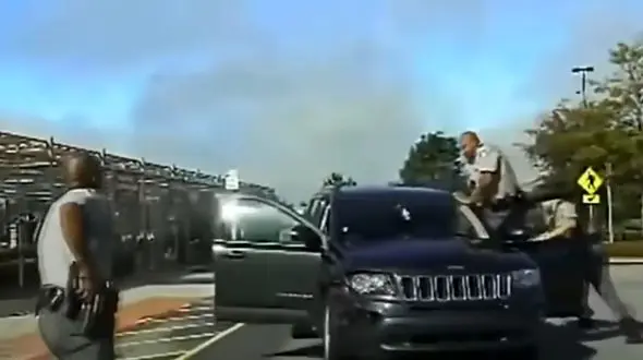 فرار عجیب راننده زن از دست  پلیس + فیلم