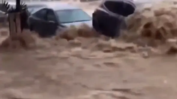 فیلم سیل مرگبار مراکش جان ۳۷ نفر را گرفت