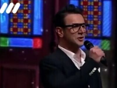 مات و مبهوت ماندن داوران عصر جدید از اجرای امین حیایی با آهنگ بوی عیدی بوی توپ بوی کاغذرنگی + فیلم