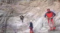 فیلم نجات کوهنورد گرفتار در ارتفاعات کافر قلعه سمنان