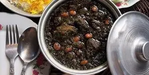 قورمه‌ سبزی؛ خورشی به قدمت تاریخ، از سفره ایرانی تا شهرت جهانی 