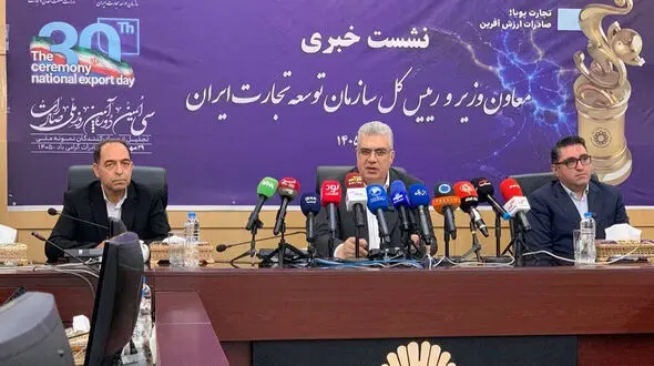 ۵۶ صادرکننده برتر کشور معرفی می‌ شوند / برنامه دولت برای جبران افت صادرات چیست؟