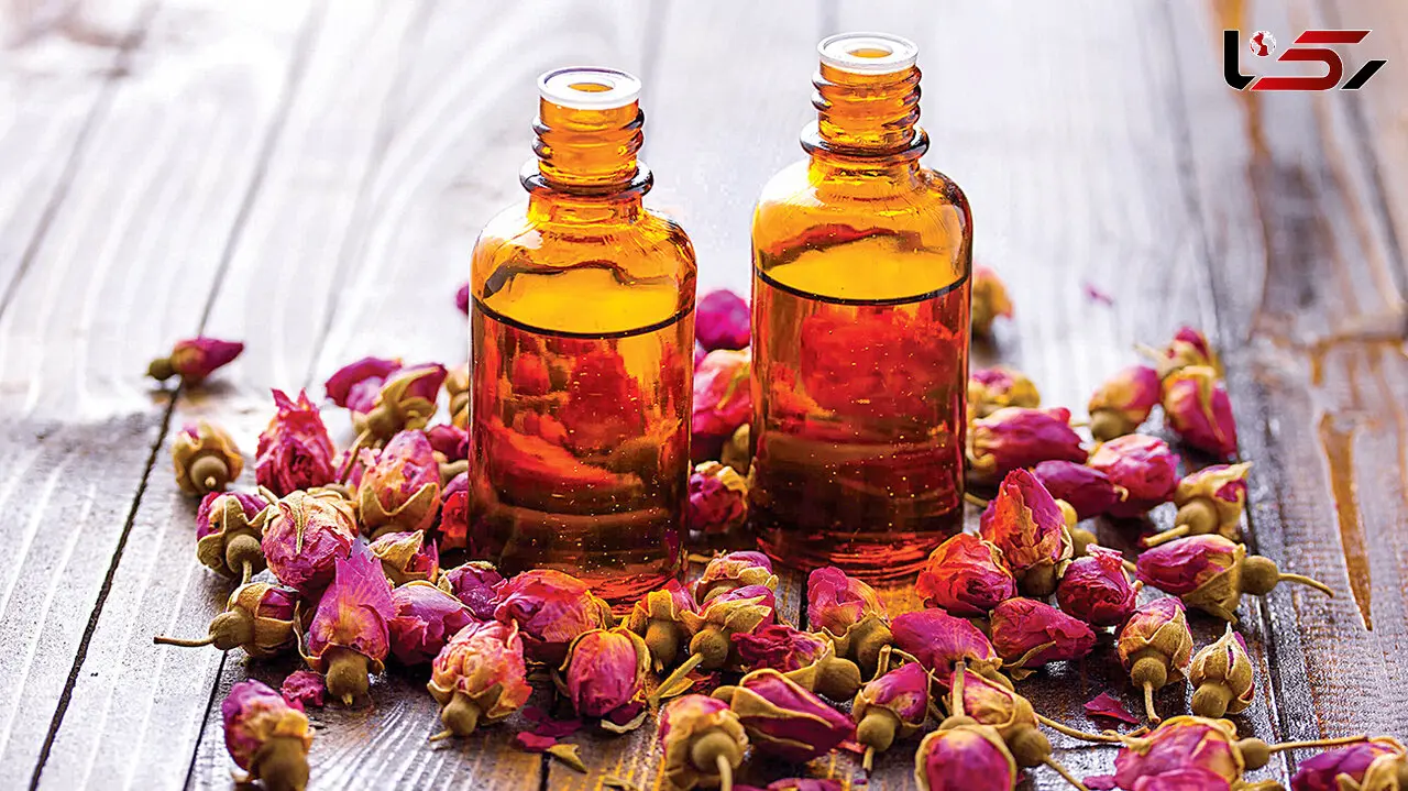 عطردرمانی با گل سرخ