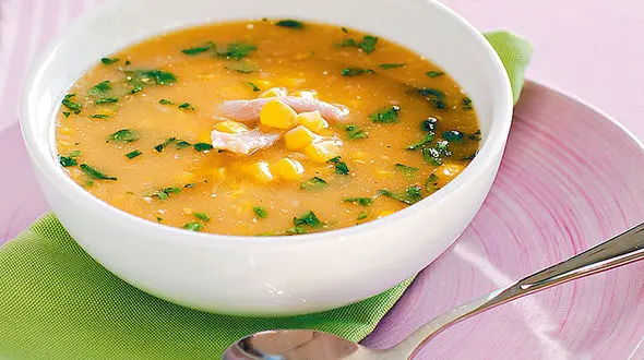 طرز تهیه سوپ ذرت با طعم جوز هندی