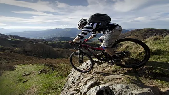 دوچرخه سواری روی کوه + فیلم 