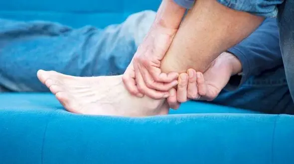 کبودی‌های بی دلیل پوست چه علت هایی دارد؟