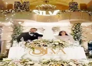 فیلم  رقص کیک مریم مومن و شوهرش در شب عروسی شان /  با آهنگ عربی لو اقلک انی بحبک همه میهمانان جشن رو به وجد آوردند ...