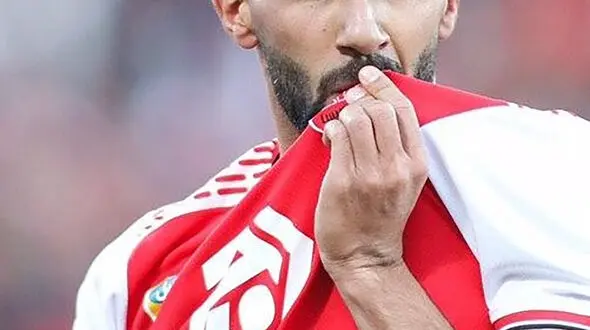 بشار رسن بازیکن پرسپولیس در لیست انتظار پرواز به تهران