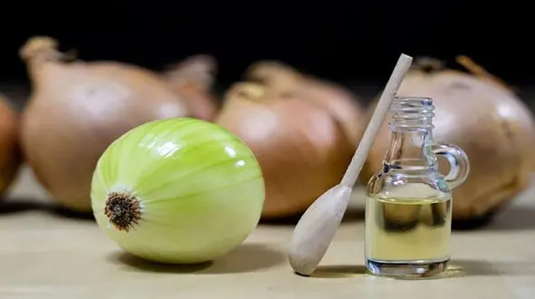 درمان ریزش مو با آب پیاز 