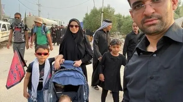 عکسی از آقای وزیر و خانواده‌اش در راهپیمایی اربعین