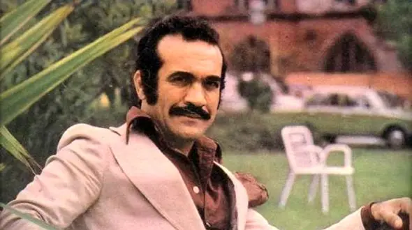 عکس سفر در زمان / مراسم عروسی «فریدون فرخزاد و ترانه سندوزی»؛ سال 1352 ! / فریدون ترنس نبود !