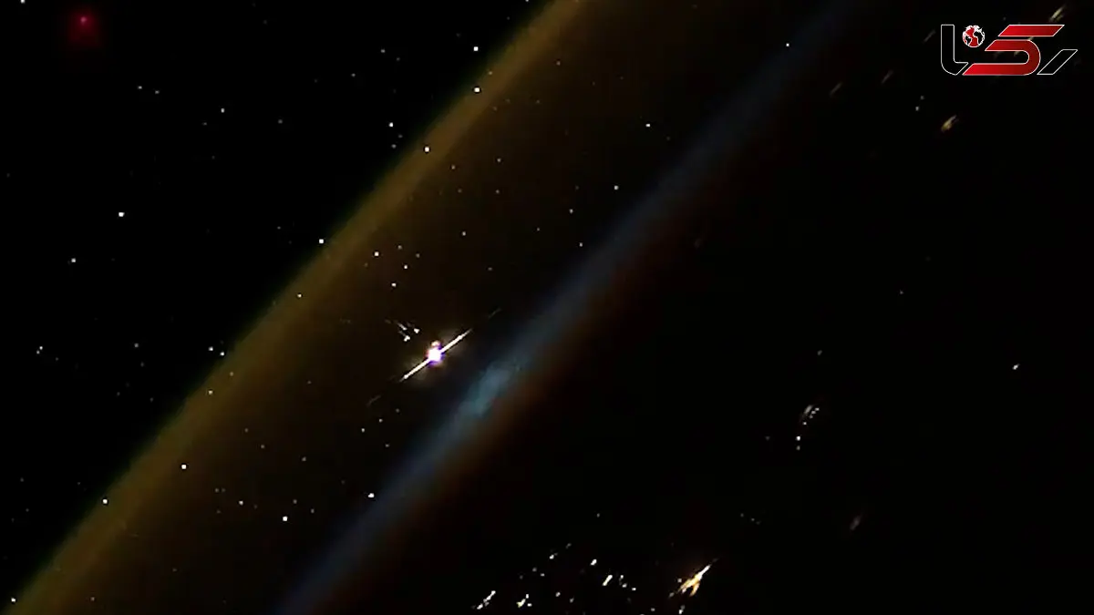 فیلم نمای شگفت انگیز پرتاب موشک از فضا