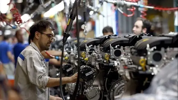 بازار خودرو در انتظار تغییرات /  تصویب وام ۴۰ هزار میلیاردی