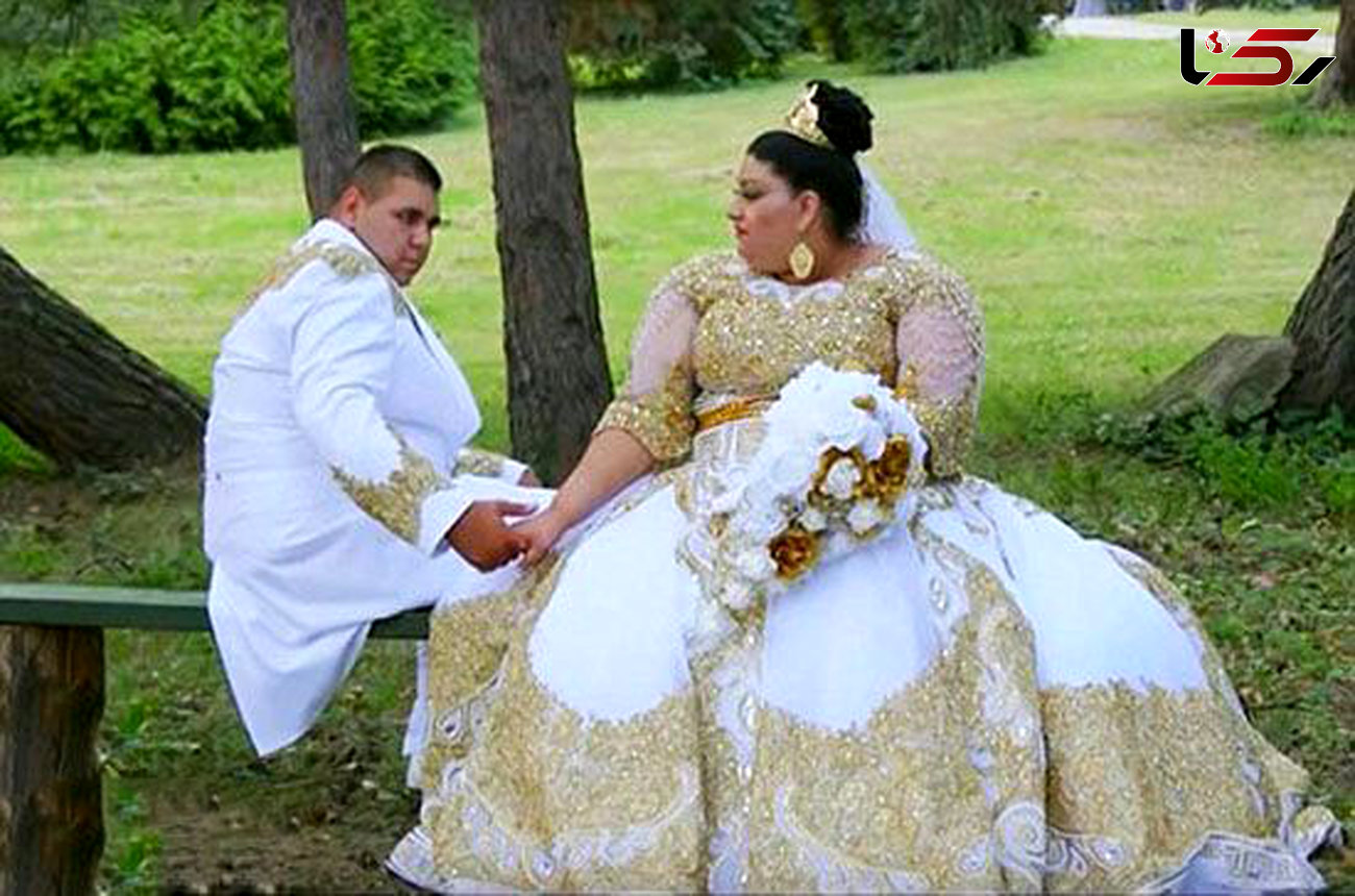 چاق ترین عروس دنیا با لباس میلیونی طلا کاری شده+عکس